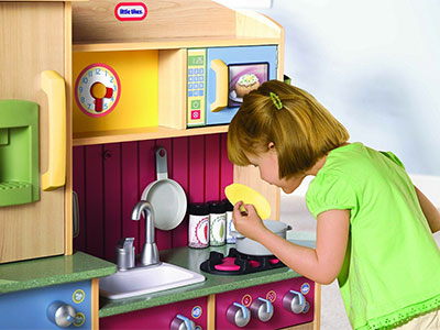 Little-Tikes-Toy-Kitchen-for-2-Year-Olds